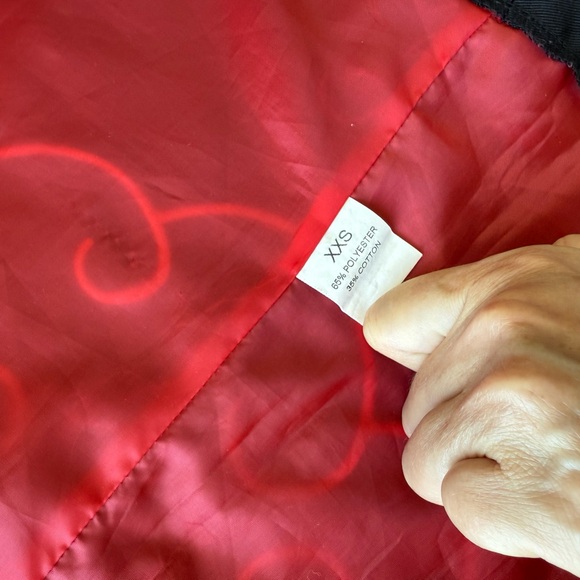 Naruto AKATSUKI Kids Black and Red Jacket/Robe - Picture 3 of 3